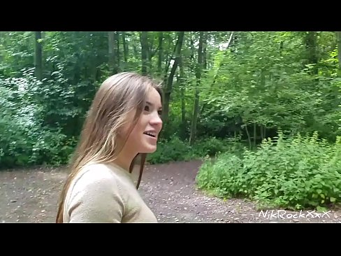 ❤️ I sugjerova Evelinës që të qihemi në një vend publik! Ajo tha po. Pastaj e qiva në byth dhe sperma në gojë. Pastaj ajo u inatos veten. Video porno tek ne