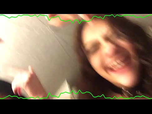 ❤️ Dy brekë brune seksi emocionale mbeten bastardë kurvë e çuditshme Video porno tek ne